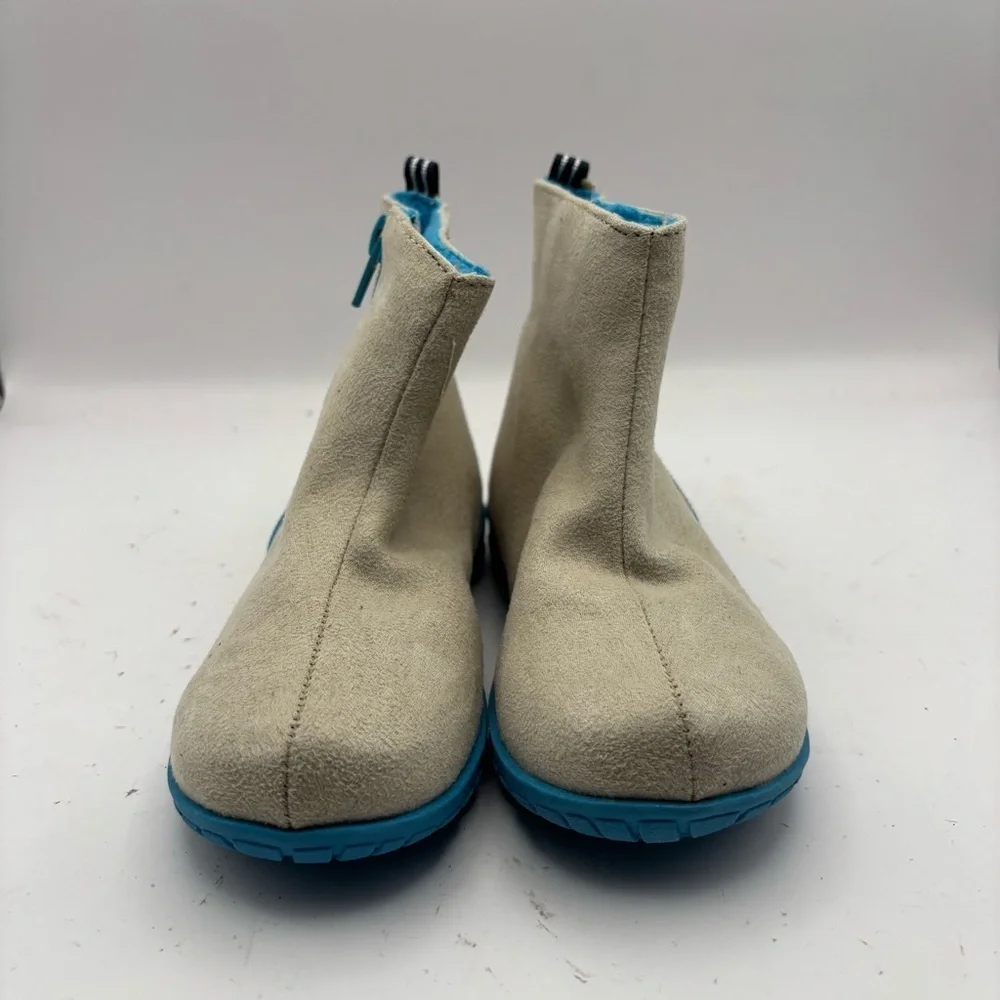 Nautica Kids Gray and Blue Fleece Lined Boots Size 10
